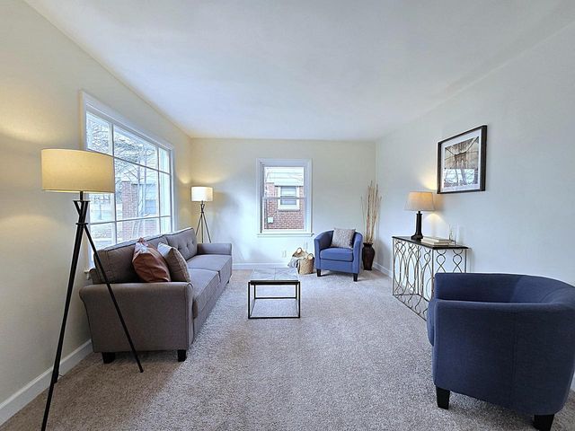 5908 N 32nd STREET, Milwaukee, WI 53209