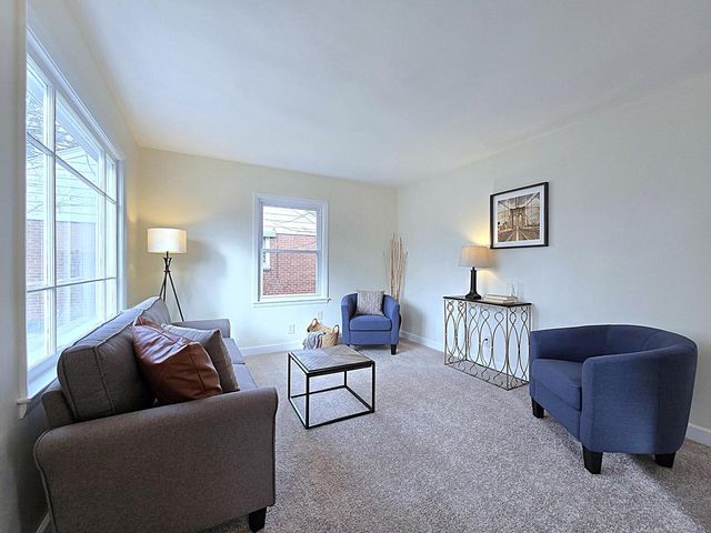 5908 N 32nd STREET, Milwaukee, WI 53209