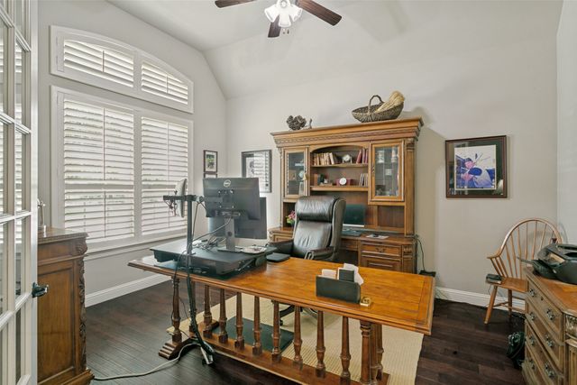 417 Chestnut Lane, Roanoke, TX 76262