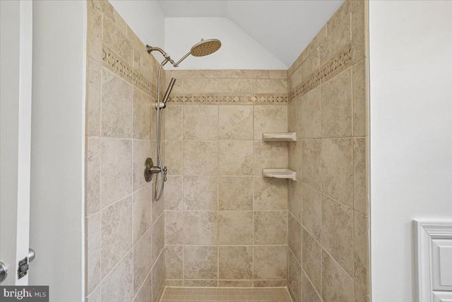 8505 STABLE DR, Alexandria, VA 22308