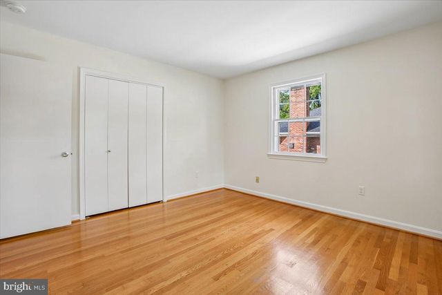 8505 STABLE DR, Alexandria, VA 22308