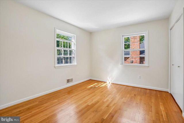 8505 STABLE DR, Alexandria, VA 22308