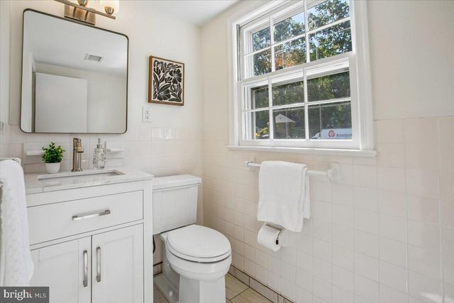 8505 STABLE DR, Alexandria, VA 22308