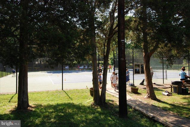 8505 STABLE DR, Alexandria, VA 22308