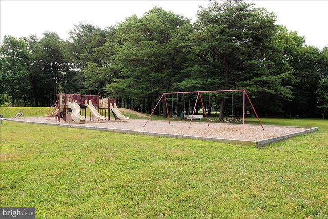 8505 STABLE DR, Alexandria, VA 22308