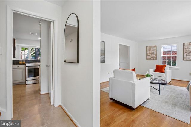 8505 STABLE DR, Alexandria, VA 22308