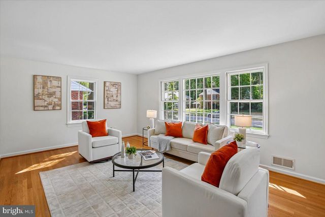 8505 STABLE DR, Alexandria, VA 22308