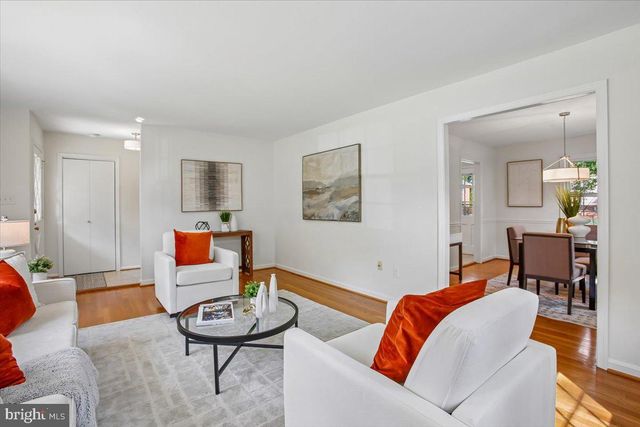 8505 STABLE DR, Alexandria, VA 22308