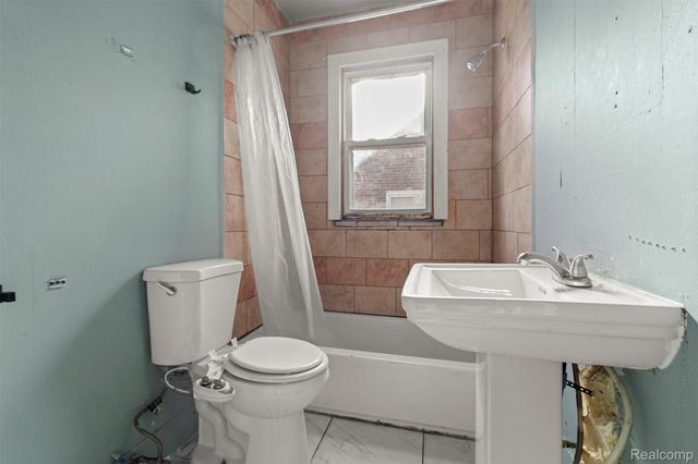 7815 Normile Street, Dearborn, MI 48126