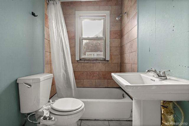 7815 Normile Street, Dearborn, MI 48126