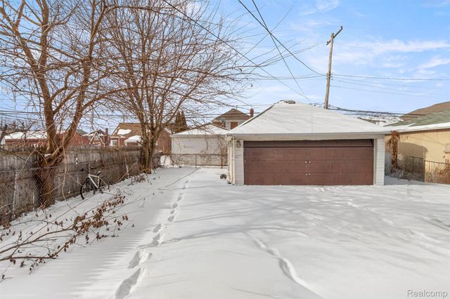 7815 Normile Street, Dearborn, MI 48126