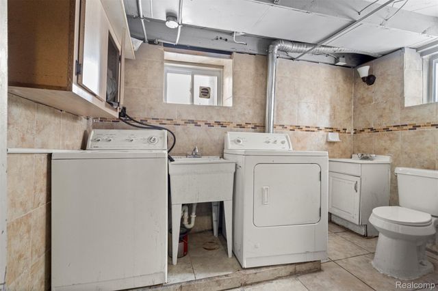 7815 Normile Street, Dearborn, MI 48126