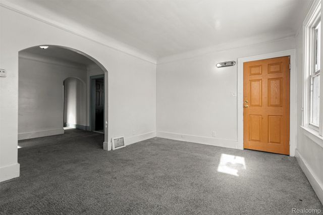 7815 Normile Street, Dearborn, MI 48126