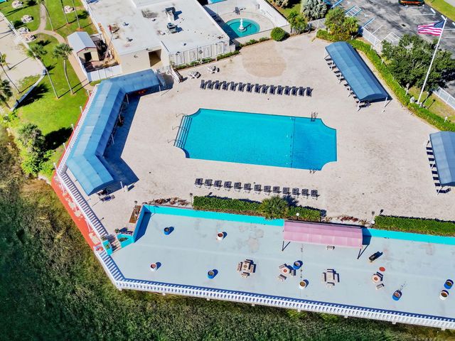 5560 E Marina Drive, Fort Lauderdale, FL 33312