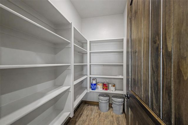 1185 Wolf Creek Drive, Blanchard, OK 73010