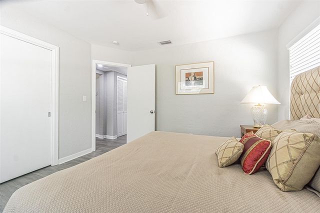 3030 14TH STREET N, St Petersburg, FL 33704