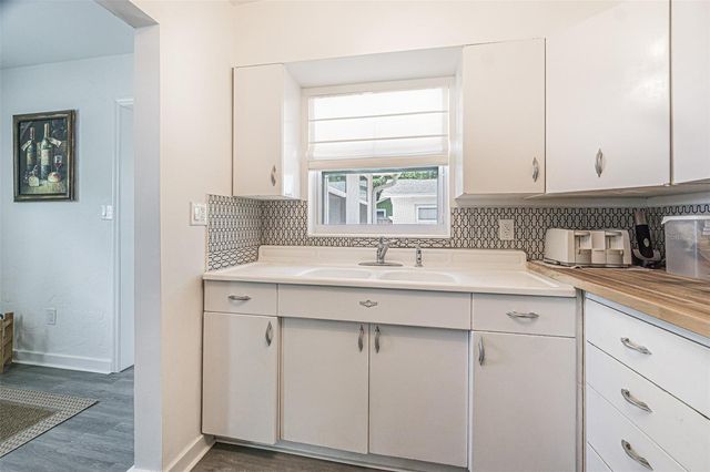 3030 14TH STREET N, St Petersburg, FL 33704