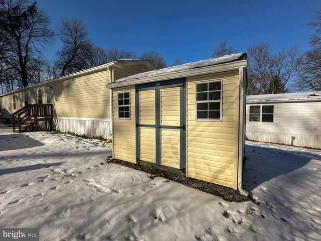 760 AZALEA LN, Gap, PA 17527