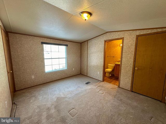 760 AZALEA LN, Gap, PA 17527