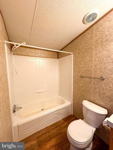 760 AZALEA LN, Gap, PA 17527