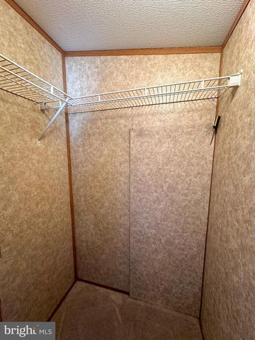 760 AZALEA LN, Gap, PA 17527