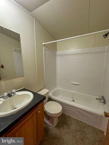 760 AZALEA LN, Gap, PA 17527