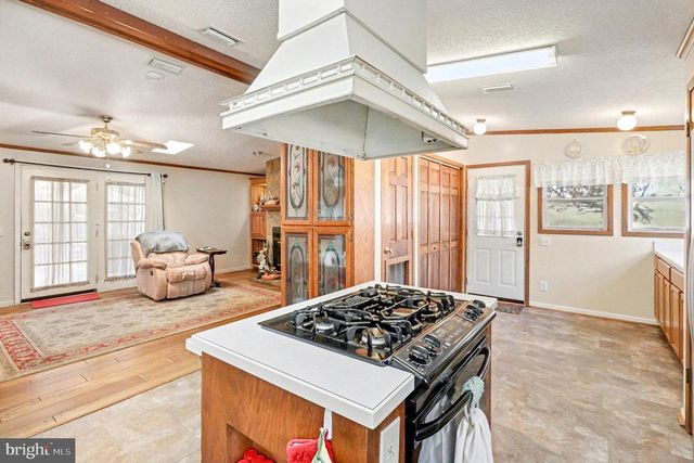 13092 STATE RD, King George, VA 22485