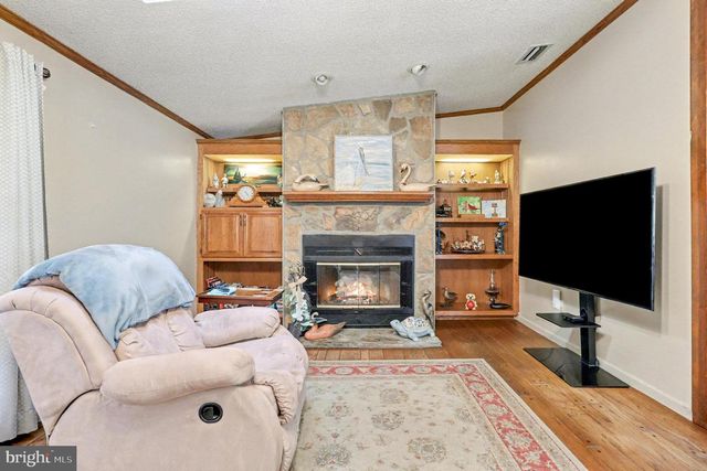 13092 STATE RD, King George, VA 22485