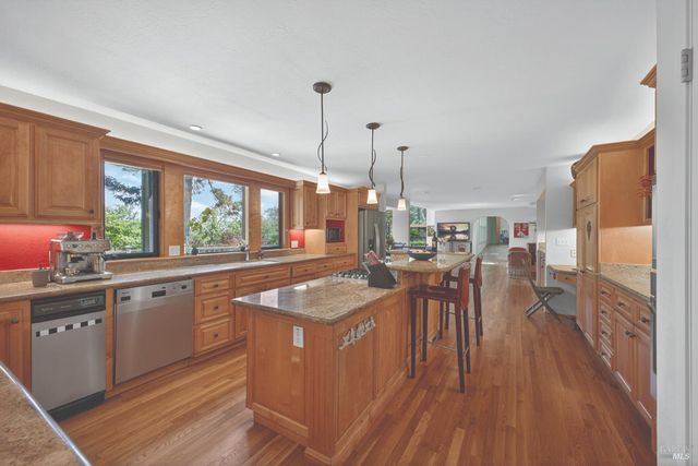 1017 Westside Rd, Healdsburg, CA 95448