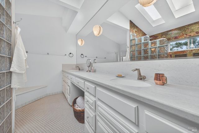 1017 Westside Rd, Healdsburg, CA 95448