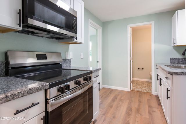 231 E District Street, Tucson, AZ 85714