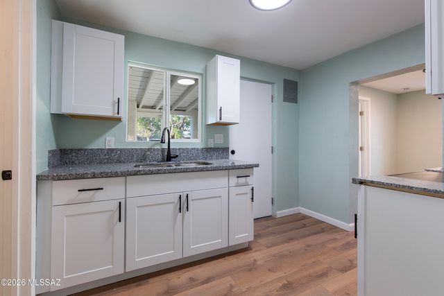 231 E District Street, Tucson, AZ 85714