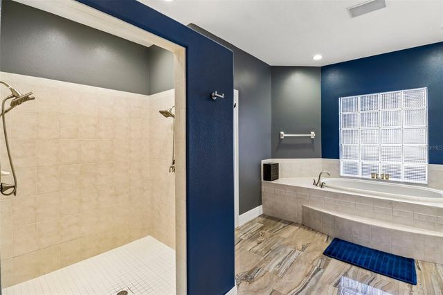 5729 OAK LAKE TRAIL, Oviedo, FL 32765