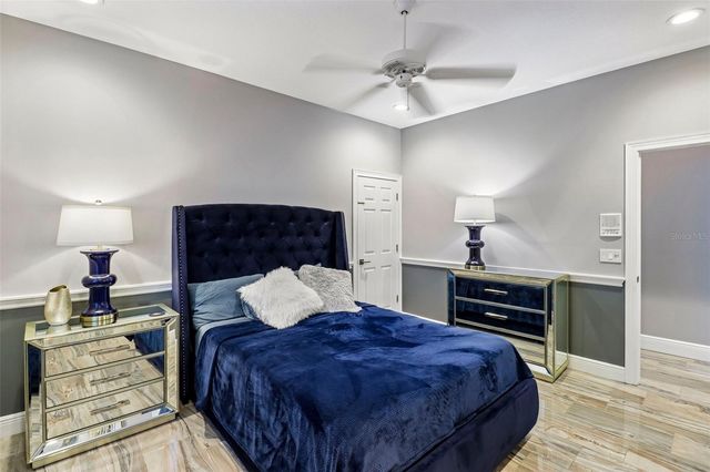 5729 OAK LAKE TRAIL, Oviedo, FL 32765