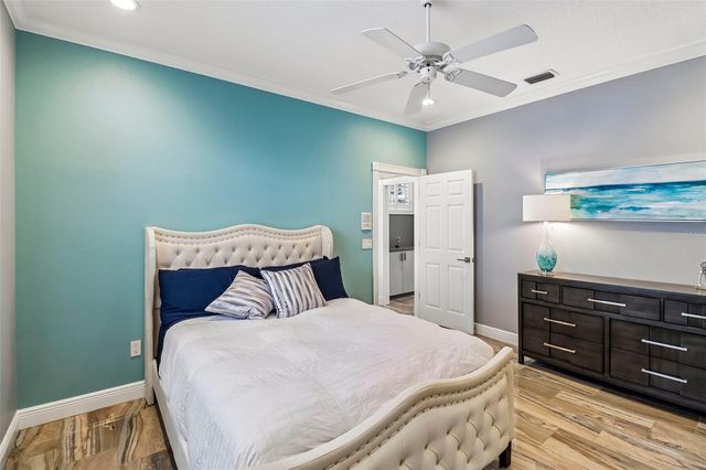 5729 OAK LAKE TRAIL, Oviedo, FL 32765