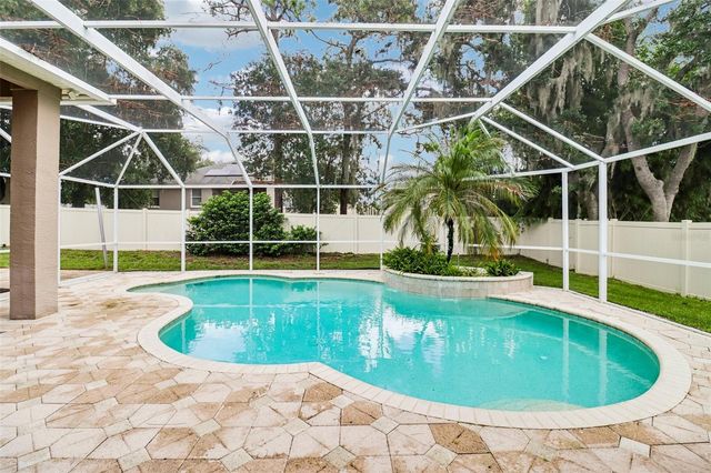 5729 OAK LAKE TRAIL, Oviedo, FL 32765