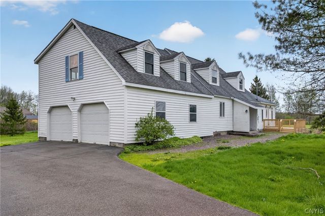 340 Chesbro Road, Schroeppel, NY 13132