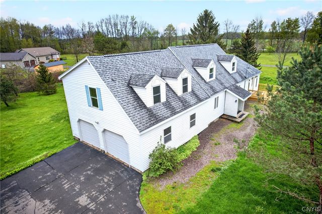 340 Chesbro Road, Schroeppel, NY 13132