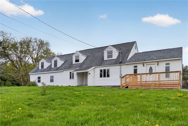 340 Chesbro Road, Schroeppel, NY 13132