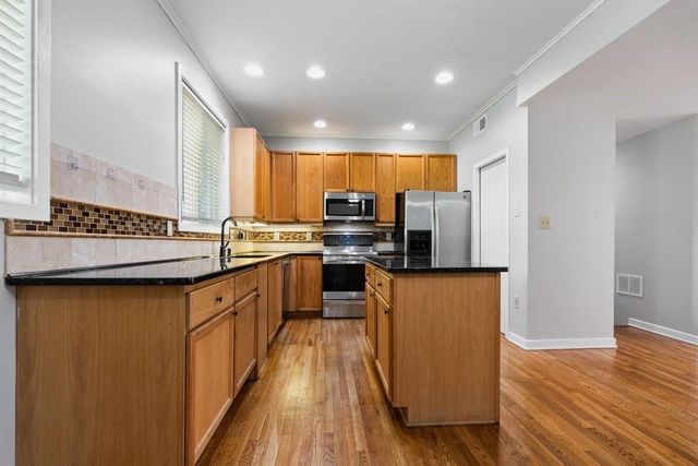 401 10th Street NW D215, Atlanta, GA 30318