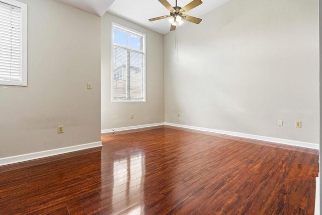 401 10th Street NW D215, Atlanta, GA 30318