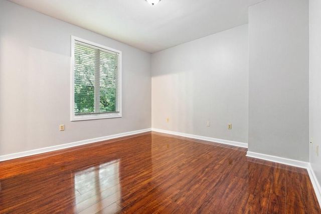 401 10th Street NW D215, Atlanta, GA 30318