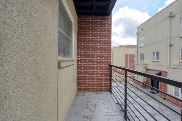 401 10th Street NW D215, Atlanta, GA 30318