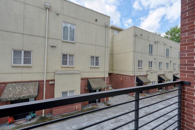 401 10th Street NW D215, Atlanta, GA 30318