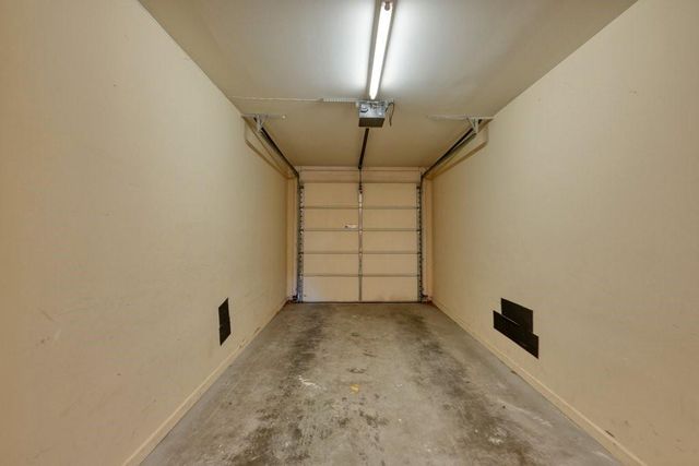 401 10th Street NW D215, Atlanta, GA 30318