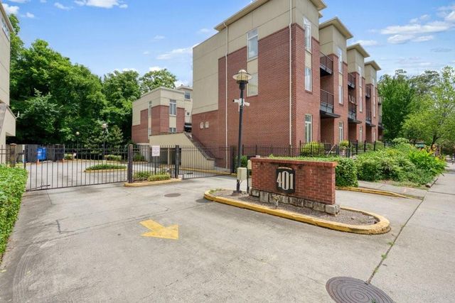 401 10th Street NW D215, Atlanta, GA 30318