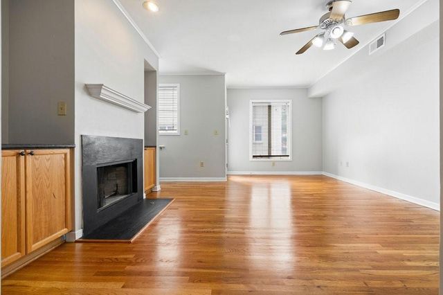 401 10th Street NW D215, Atlanta, GA 30318