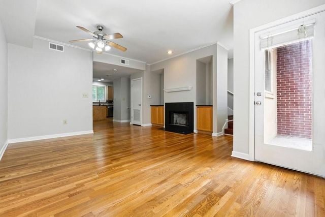 401 10th Street NW D215, Atlanta, GA 30318