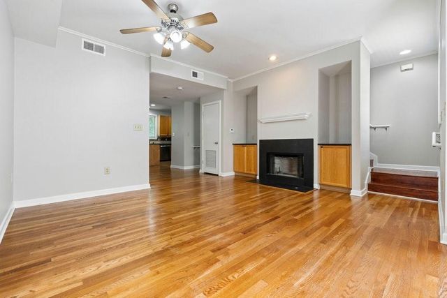 401 10th Street NW D215, Atlanta, GA 30318
