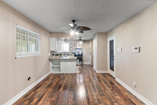 4302 Marchant Road, Houston, TX 77047